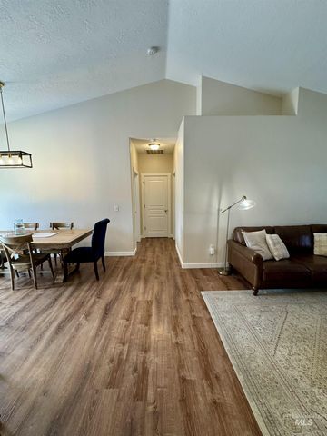 2600 N Cinnamon Pl, Meridian, ID 83646