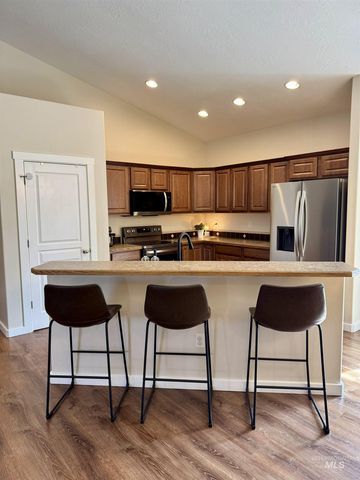 2600 N Cinnamon Pl, Meridian, ID 83646