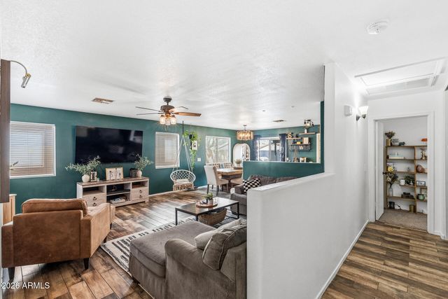 1018 E COWBOY COVE Trail, San Tan Valley, AZ 85143