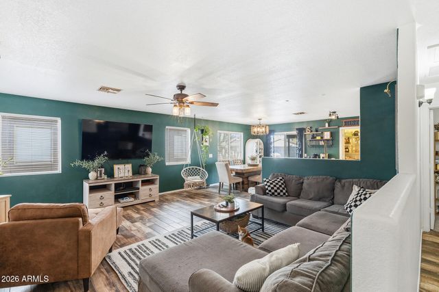 1018 E COWBOY COVE Trail, San Tan Valley, AZ 85143