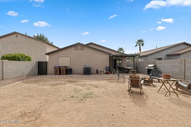 1018 E COWBOY COVE Trail, San Tan Valley, AZ 85143