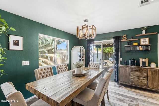 1018 E COWBOY COVE Trail, San Tan Valley, AZ 85143