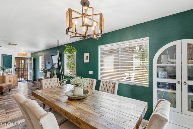 1018 E COWBOY COVE Trail, San Tan Valley, AZ 85143