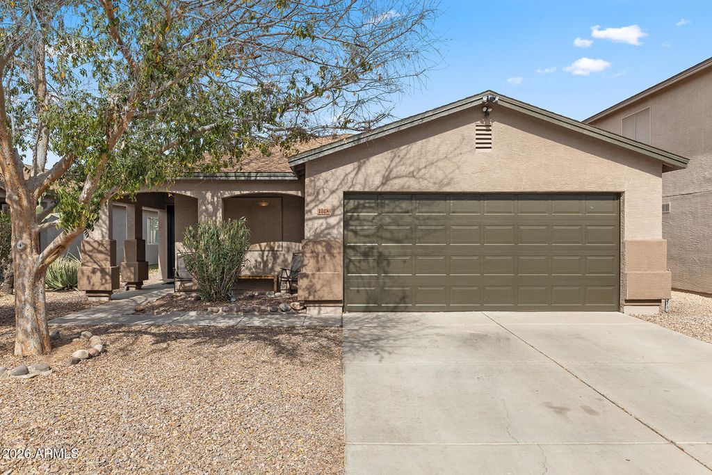 1018 E COWBOY COVE Trail, San Tan Valley, AZ 85143