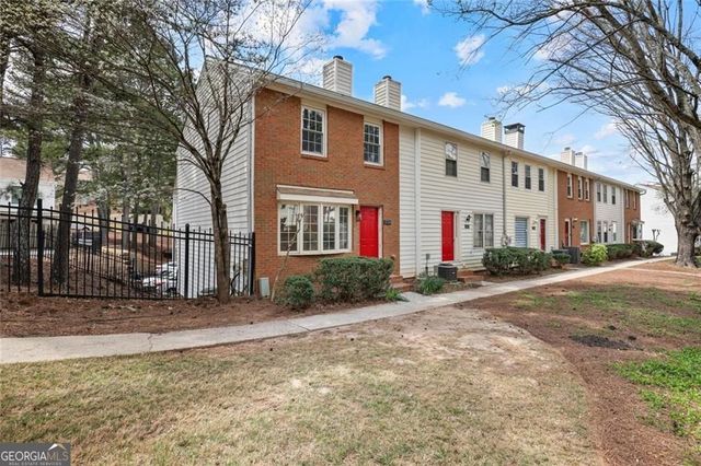 224 Chads Ford Way, Roswell, GA 30076