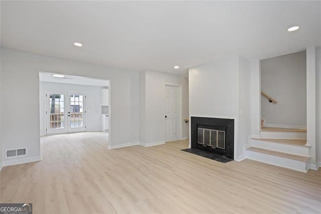 224 Chads Ford Way, Roswell, GA 30076