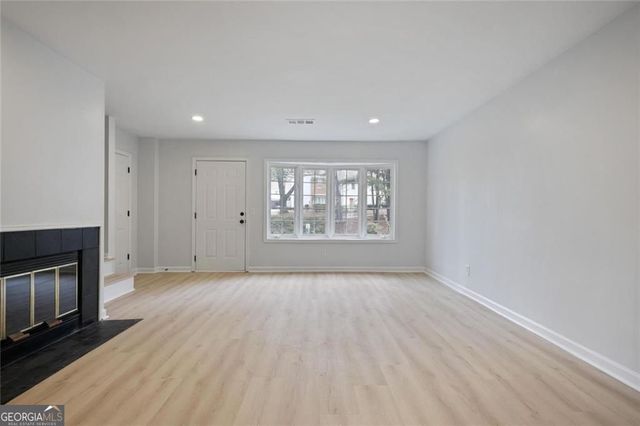 224 Chads Ford Way, Roswell, GA 30076