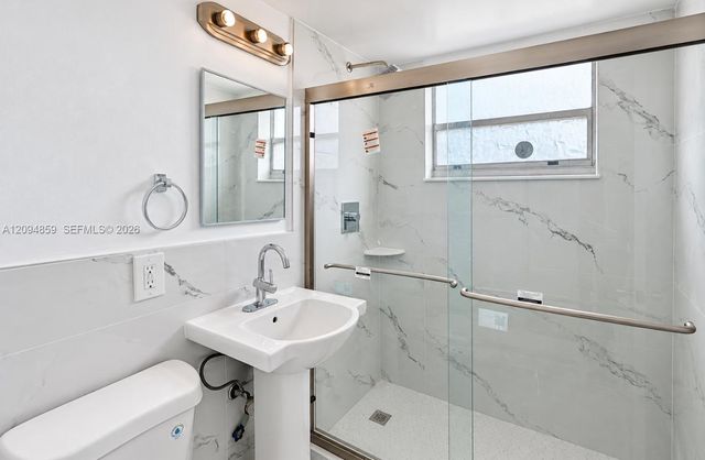 6487 W Flagler Street 9, Miami, FL 33144