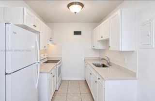 6487 W Flagler Street 9, Miami, FL 33144