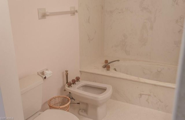 6075 Pelican Bay BLVD 1204, Naples, FL 34108
