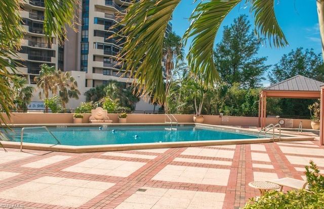 6075 Pelican Bay BLVD 1204, Naples, FL 34108