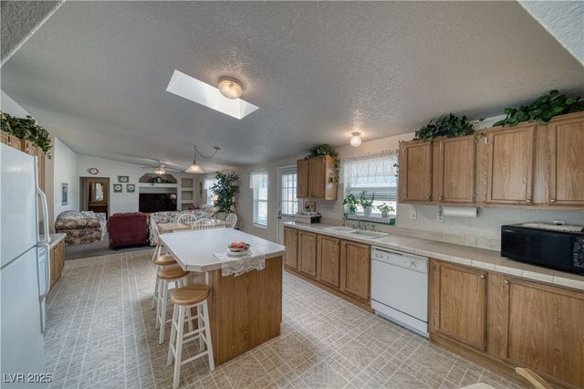 2790 Hacienda Street, Pahrump, NV 89048