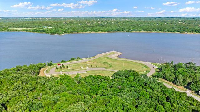 5733 Red Rock Lake Road, Edmond, OK 73013