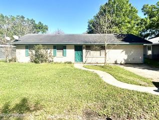 1204 Jackson Street, Mamou, LA 70554