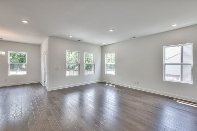 1765 Ventura Ave, White House, TN 37188