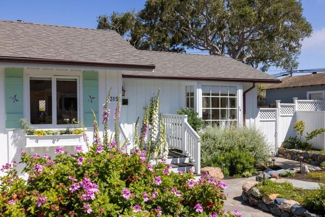 315 Willow Street, Pacific Grove, CA 93950