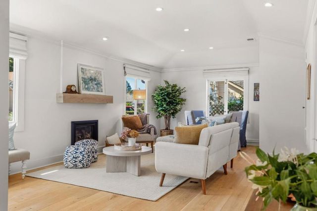 315 Willow Street, Pacific Grove, CA 93950