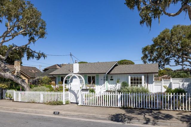 315 Willow Street, Pacific Grove, CA 93950