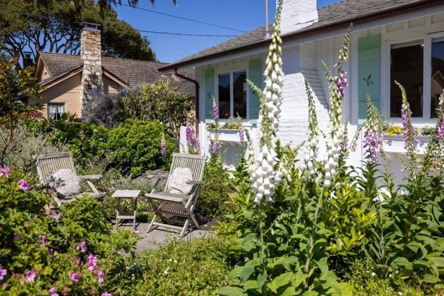315 Willow Street, Pacific Grove, CA 93950