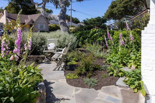 315 Willow Street, Pacific Grove, CA 93950