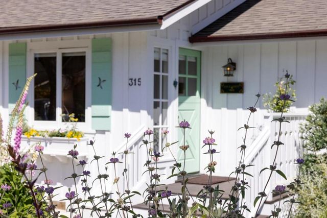 315 Willow Street, Pacific Grove, CA 93950