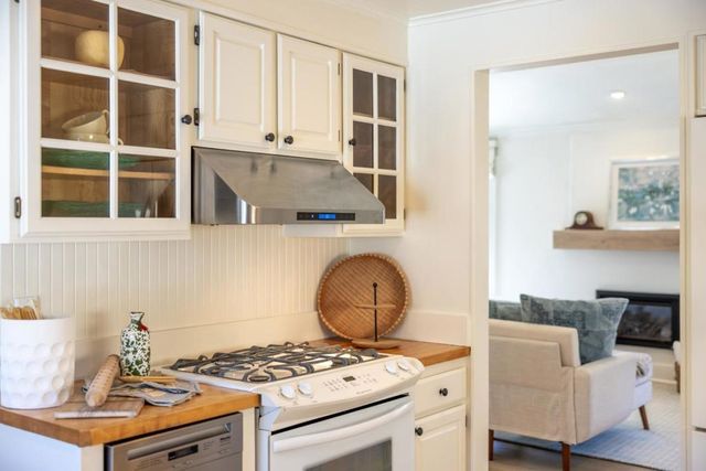 315 Willow Street, Pacific Grove, CA 93950