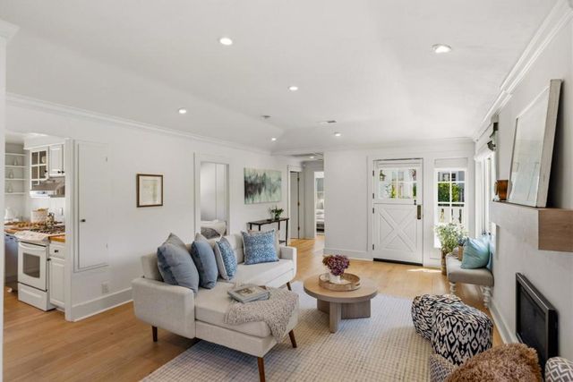 315 Willow Street, Pacific Grove, CA 93950