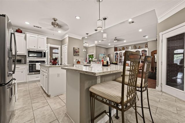 174 Park Way, Conroe, TX 77356