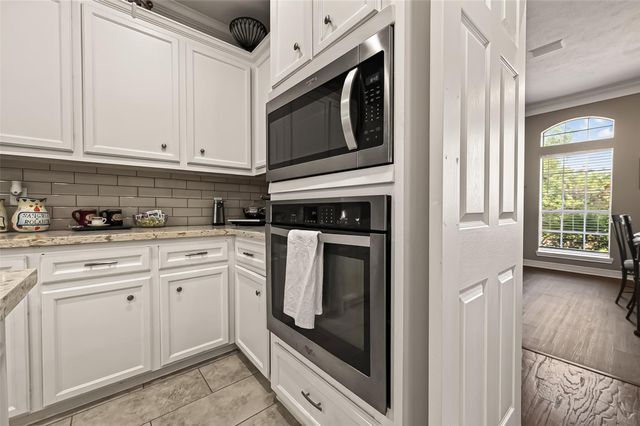 174 Park Way, Conroe, TX 77356