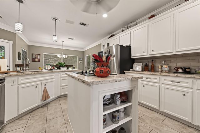 174 Park Way, Conroe, TX 77356