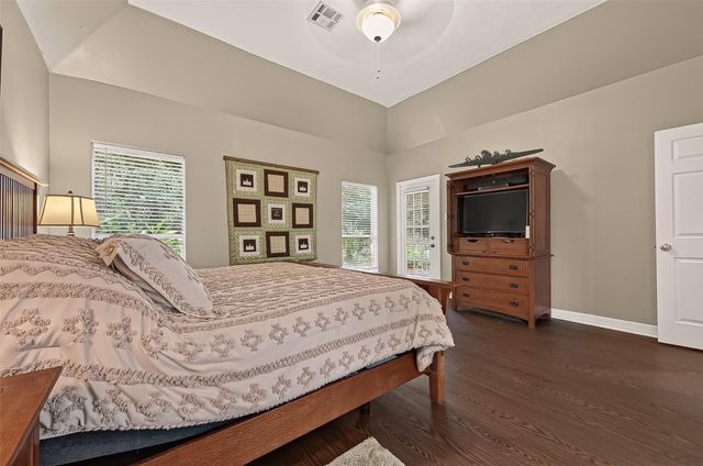 174 Park Way, Conroe, TX 77356