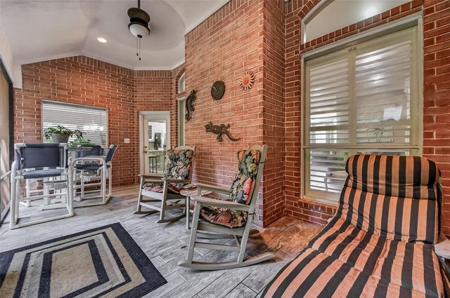 174 Park Way, Conroe, TX 77356