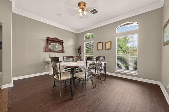 174 Park Way, Conroe, TX 77356