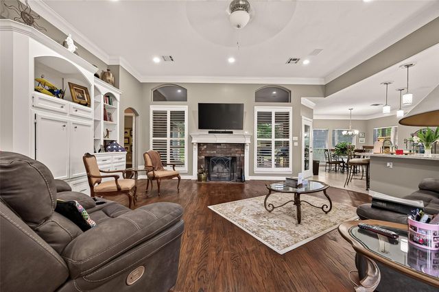 174 Park Way, Conroe, TX 77356