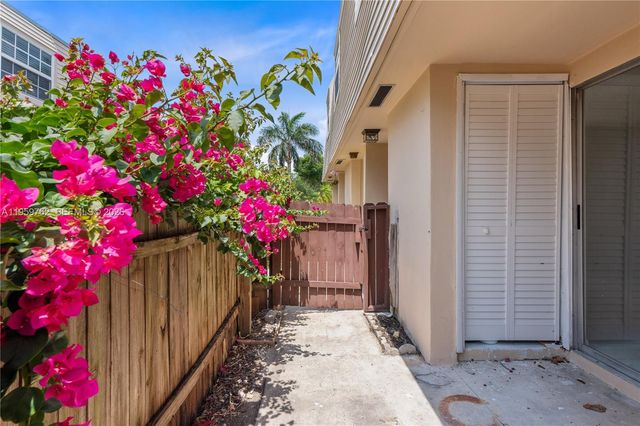 6603 Winfield Blvd B2, Margate, FL 33063