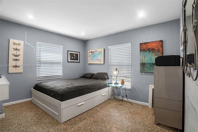 5324 NE 3rd Ter, Oakland Park, FL 33334