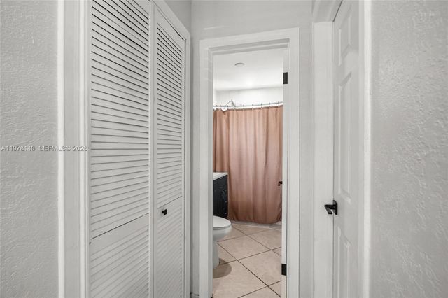 5324 NE 3rd Ter, Oakland Park, FL 33334