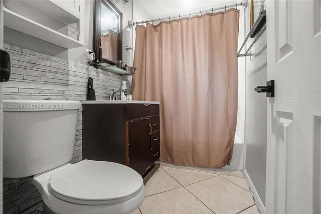 5324 NE 3rd Ter, Oakland Park, FL 33334