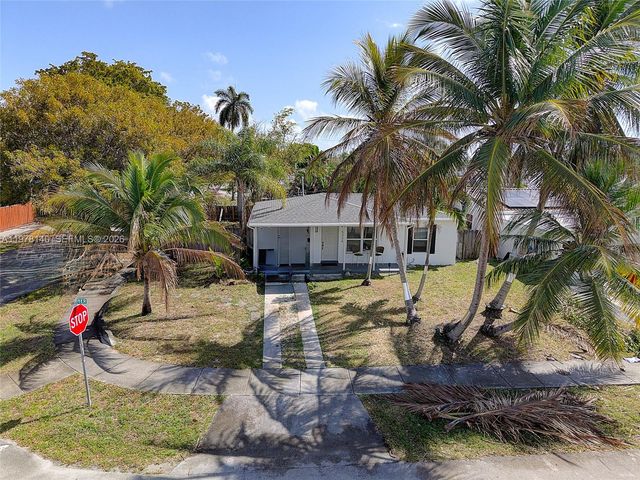 5324 NE 3rd Ter, Oakland Park, FL 33334