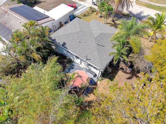 5324 NE 3rd Ter, Oakland Park, FL 33334