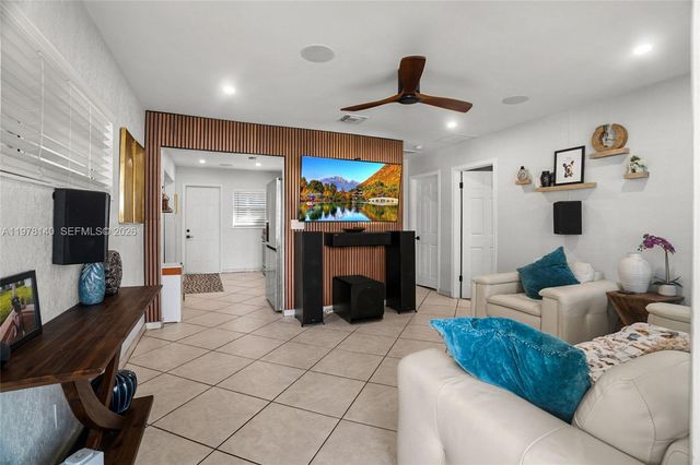 5324 NE 3rd Ter, Oakland Park, FL 33334