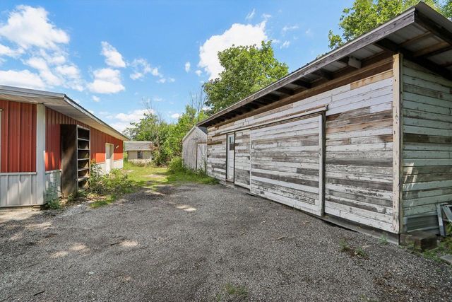 W151S9940 Thode DRIVE, Muskego, WI 53150