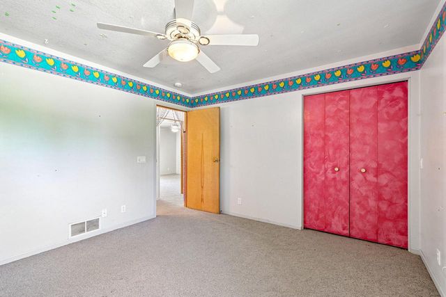 W151S9940 Thode DRIVE, Muskego, WI 53150