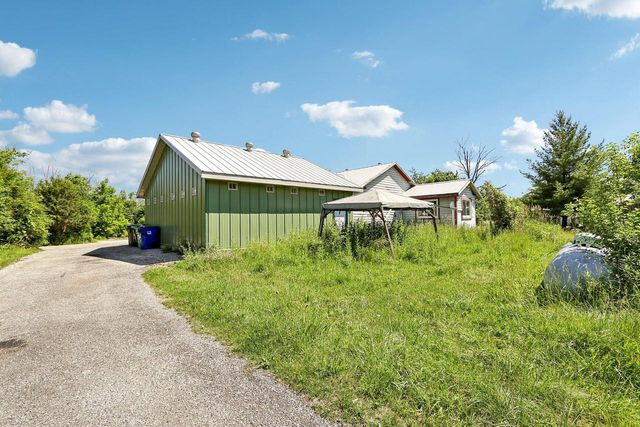 W151S9940 Thode DRIVE, Muskego, WI 53150
