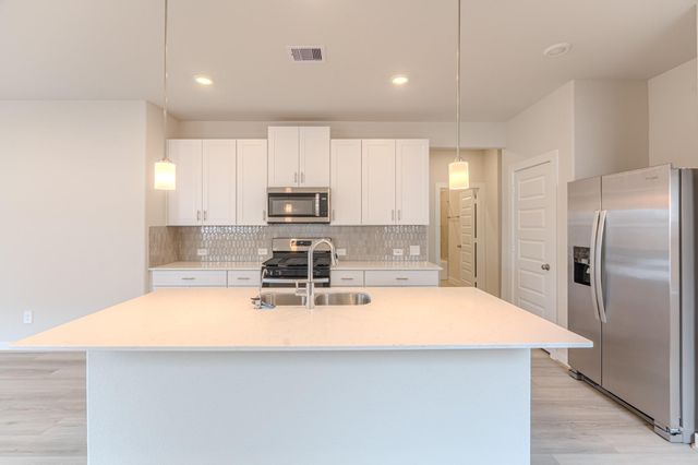 16977 Juniper Blossom Bend, Conroe, TX 77302