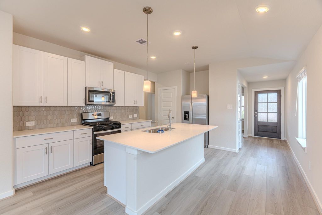 16977 Juniper Blossom Bend, Conroe, TX 77302