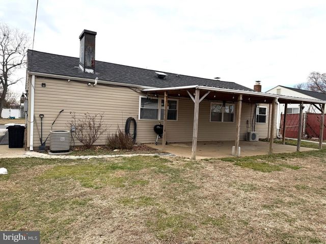 9 WARDOR AVE, New Castle, DE 19720