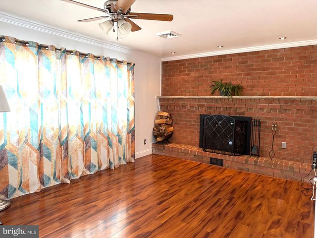 9 WARDOR AVE, New Castle, DE 19720