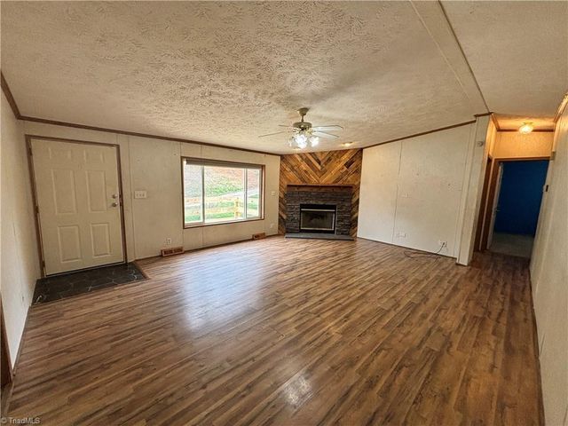 120 Ivy Green Lane, Lowgap, NC 27024