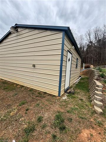 120 Ivy Green Lane, Lowgap, NC 27024